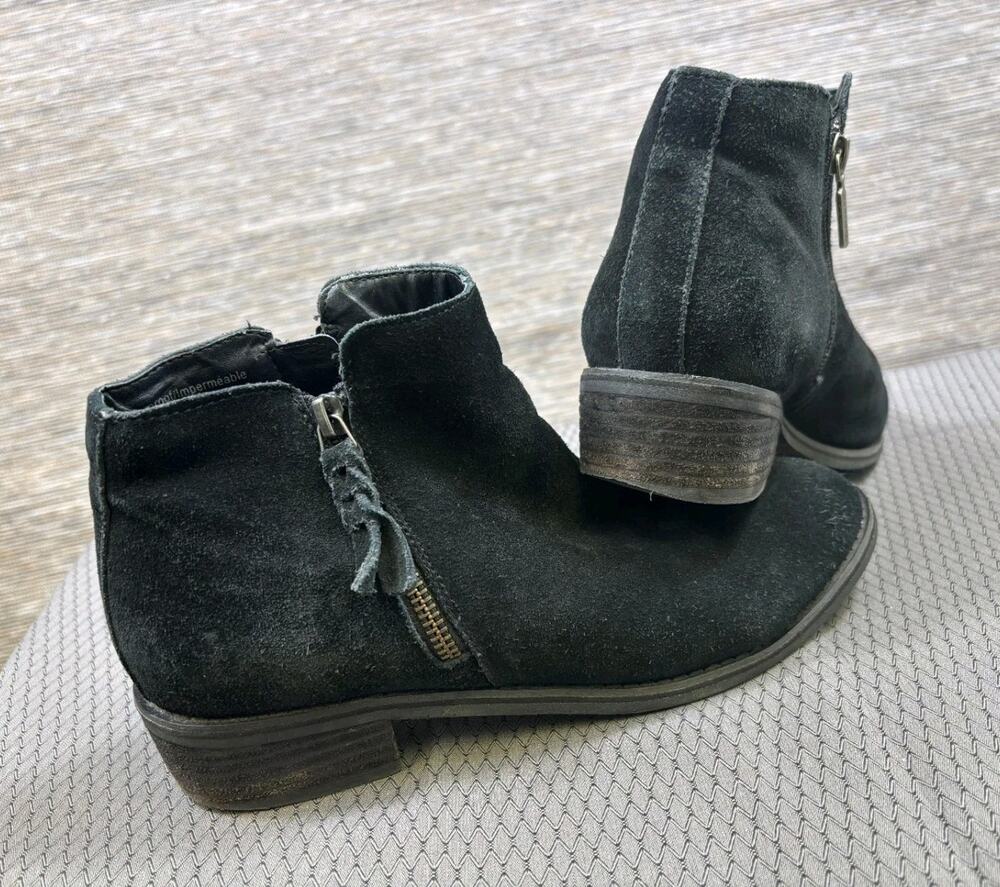 BLONDO Waterproof Suede Ankle Boots Womens Size 9M Black Side Zip
